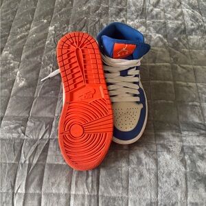 Nike High-Top Sneakers in Blue and Orange